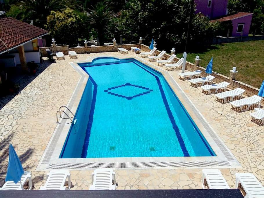 Villa Fondas Roda Exteriör bild